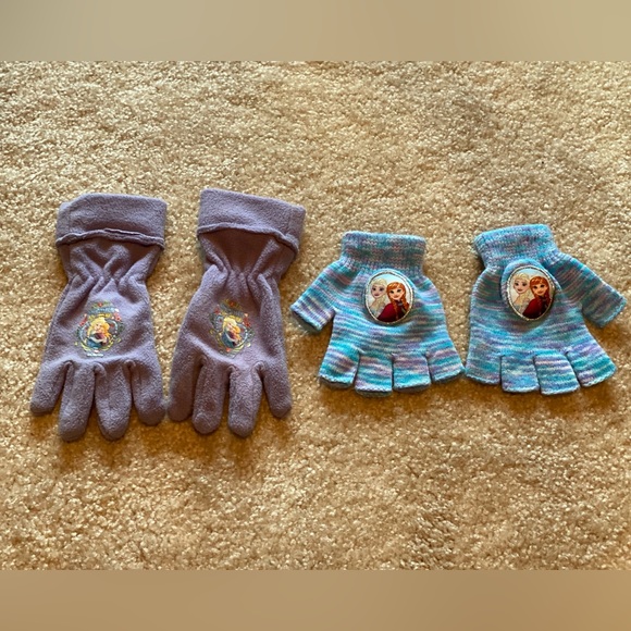Girls Frozen Elsa & Anna fleece gloves size xs - Picture 4 of 10